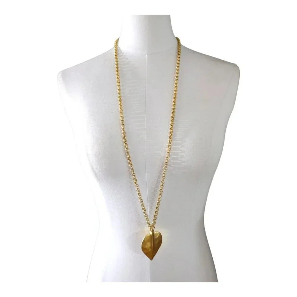 Vintage 1980s/90s GIVENCHY MATTE Gold Tone Textured Leaf Chain Necklace 36"